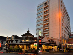 gino feruci kebonjati bandung